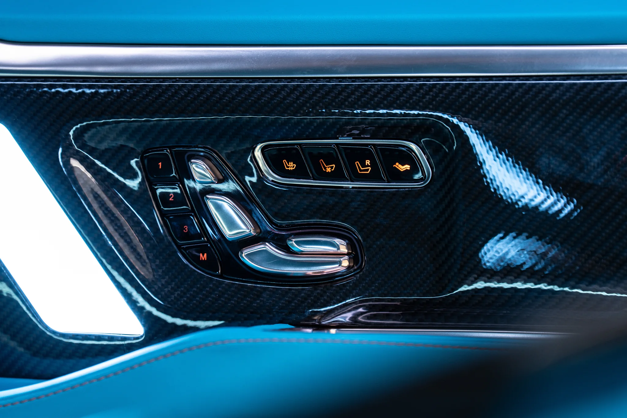 Mercedes-Benz V 300 L by Mansory, photograph 39