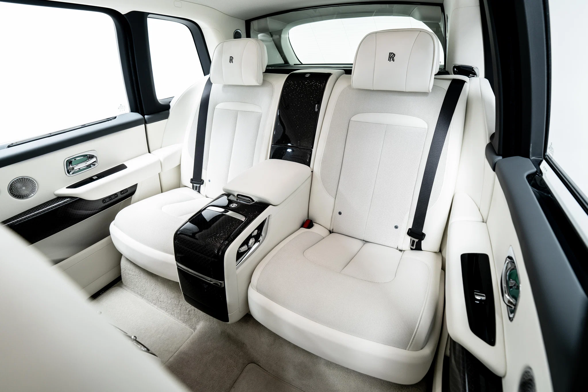 Rolls-Royce Cullinan Series II, photograph 29