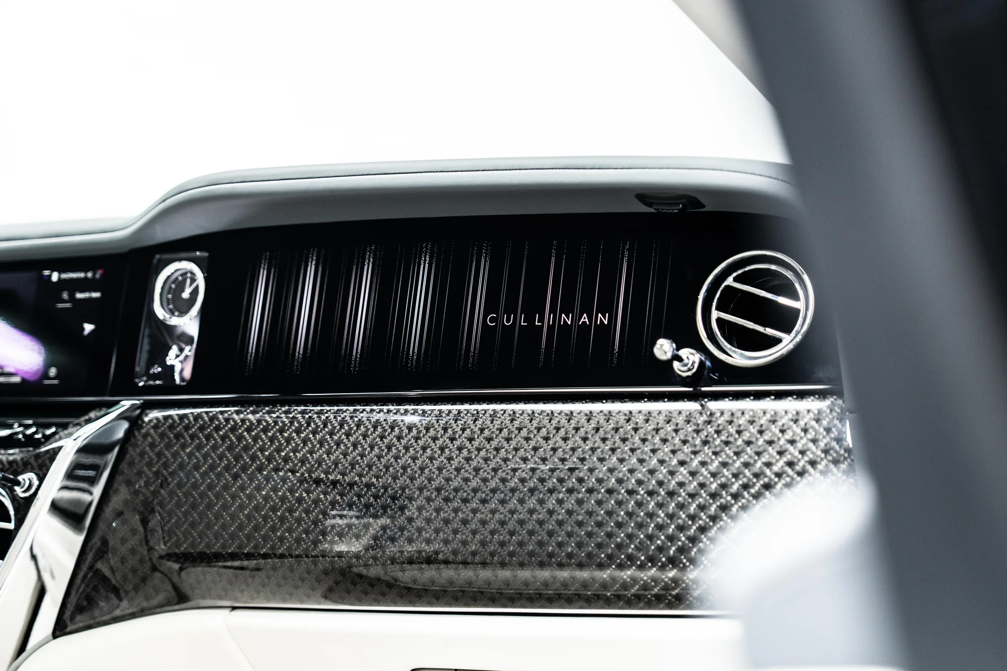 Rolls-Royce Cullinan Series II, photograph 25