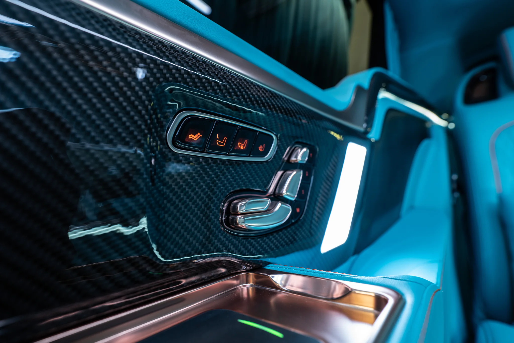 Mercedes-Benz V 300 L by Mansory, photograph 25