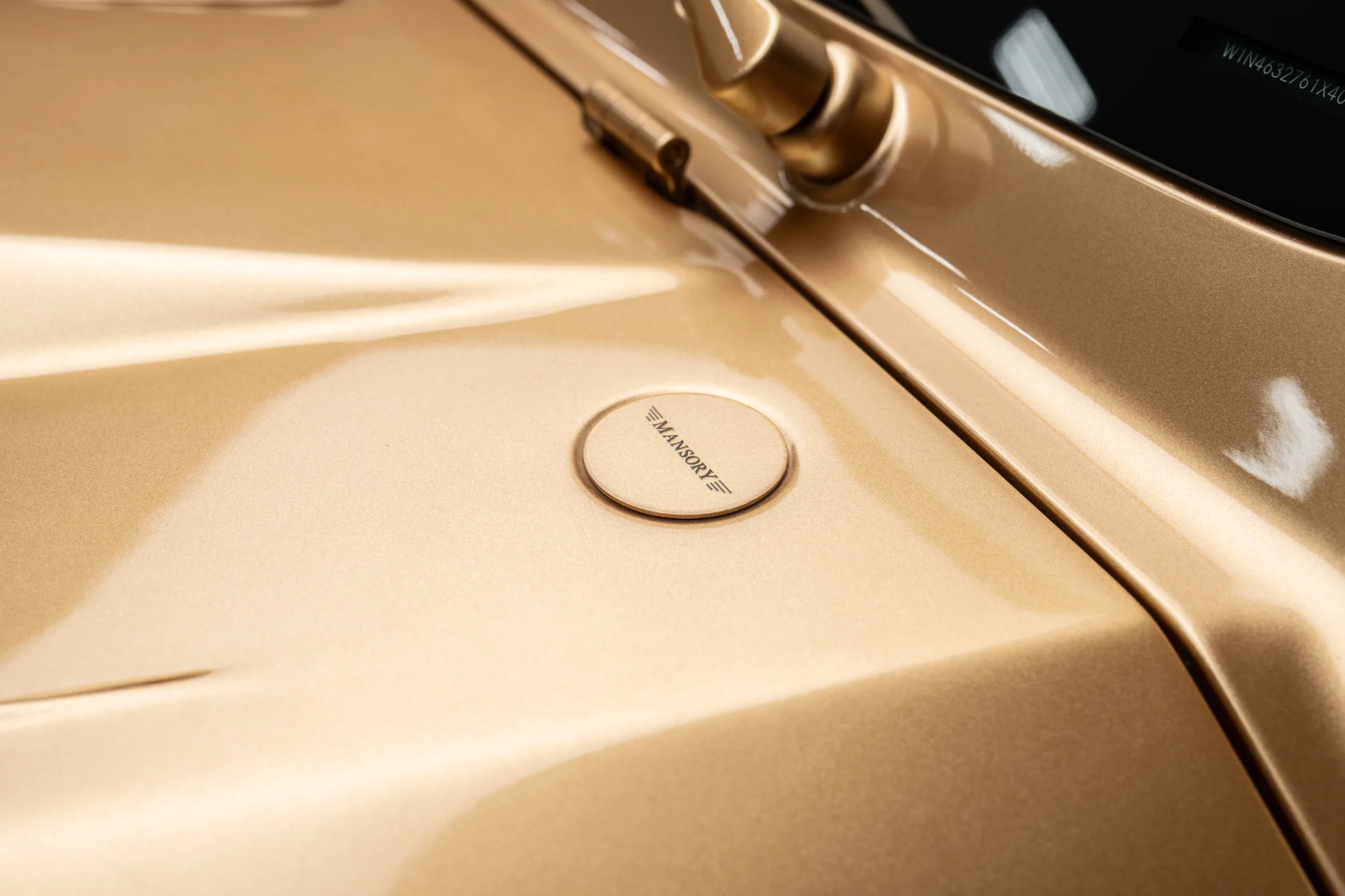 Mercedes-Benz AMG G 63 Mansory Gold, photograph 9