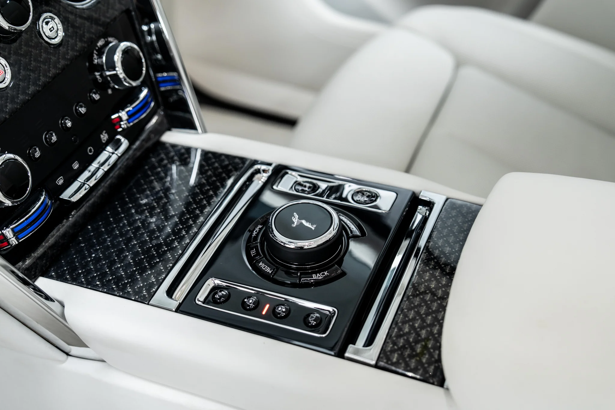 Rolls-Royce Cullinan Series II, photograph 12