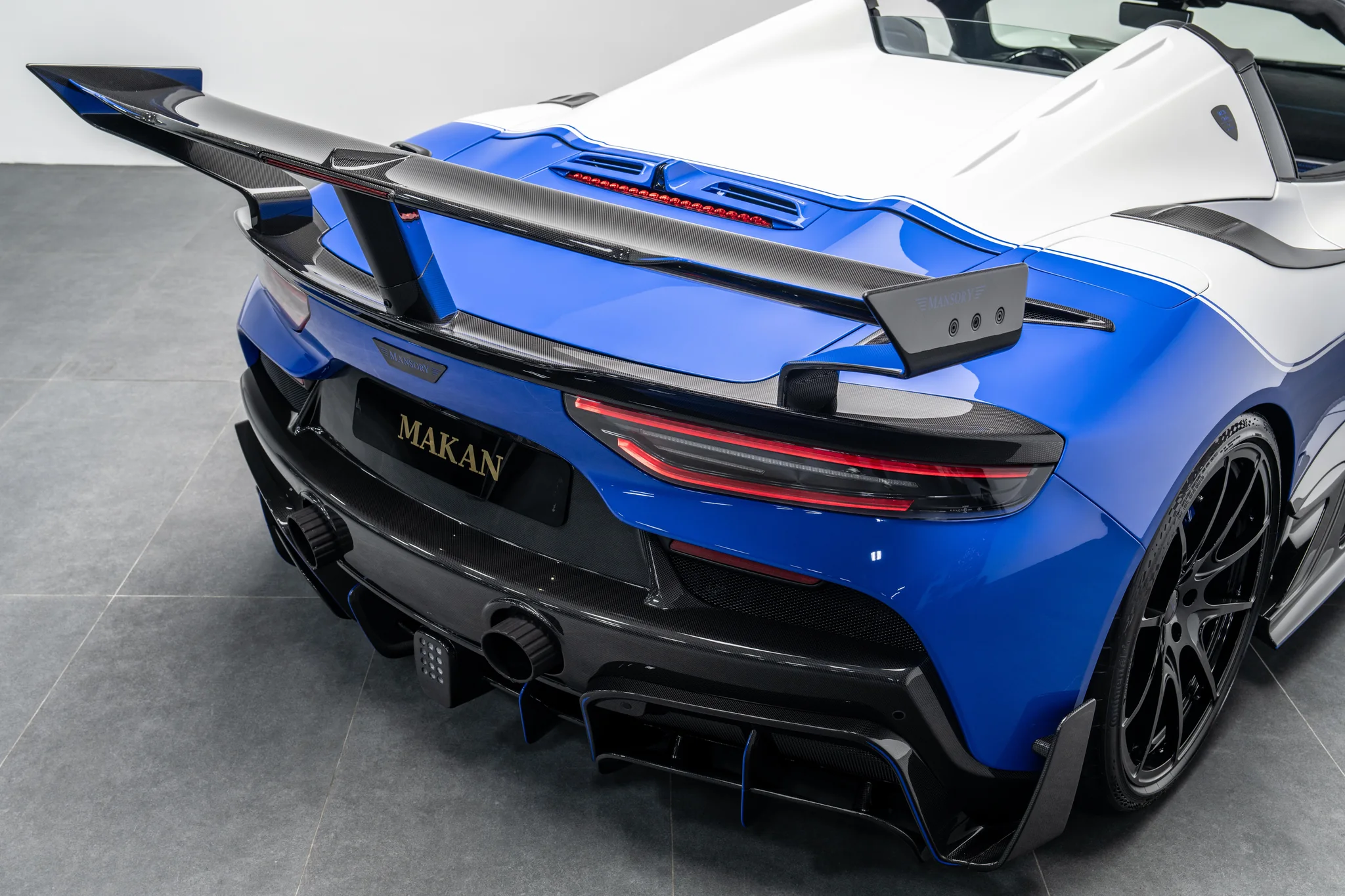 Maserati MC20 Cielo by Mansory, photograph 12