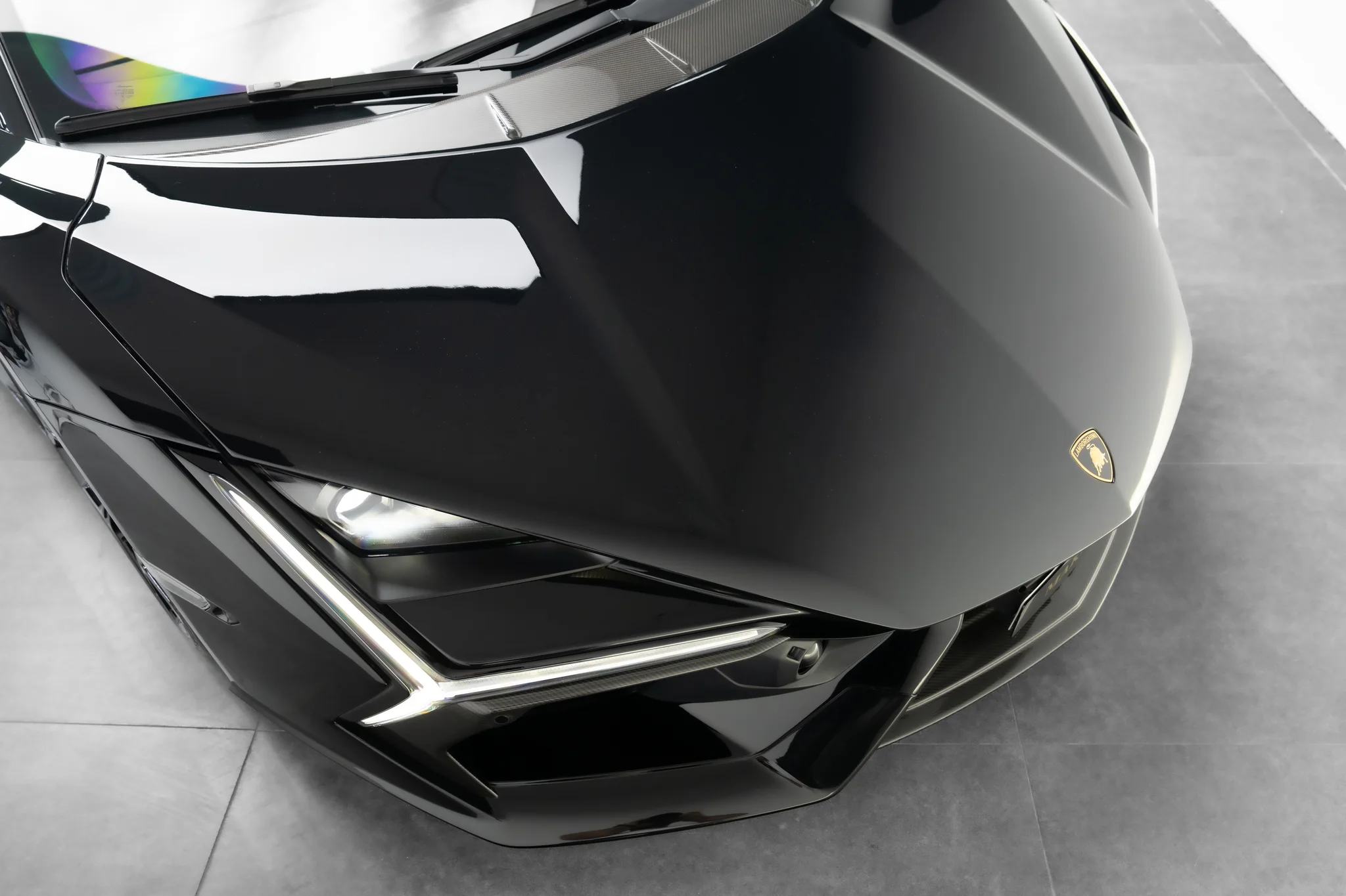 Lamborghini Revuelto, photograph 14