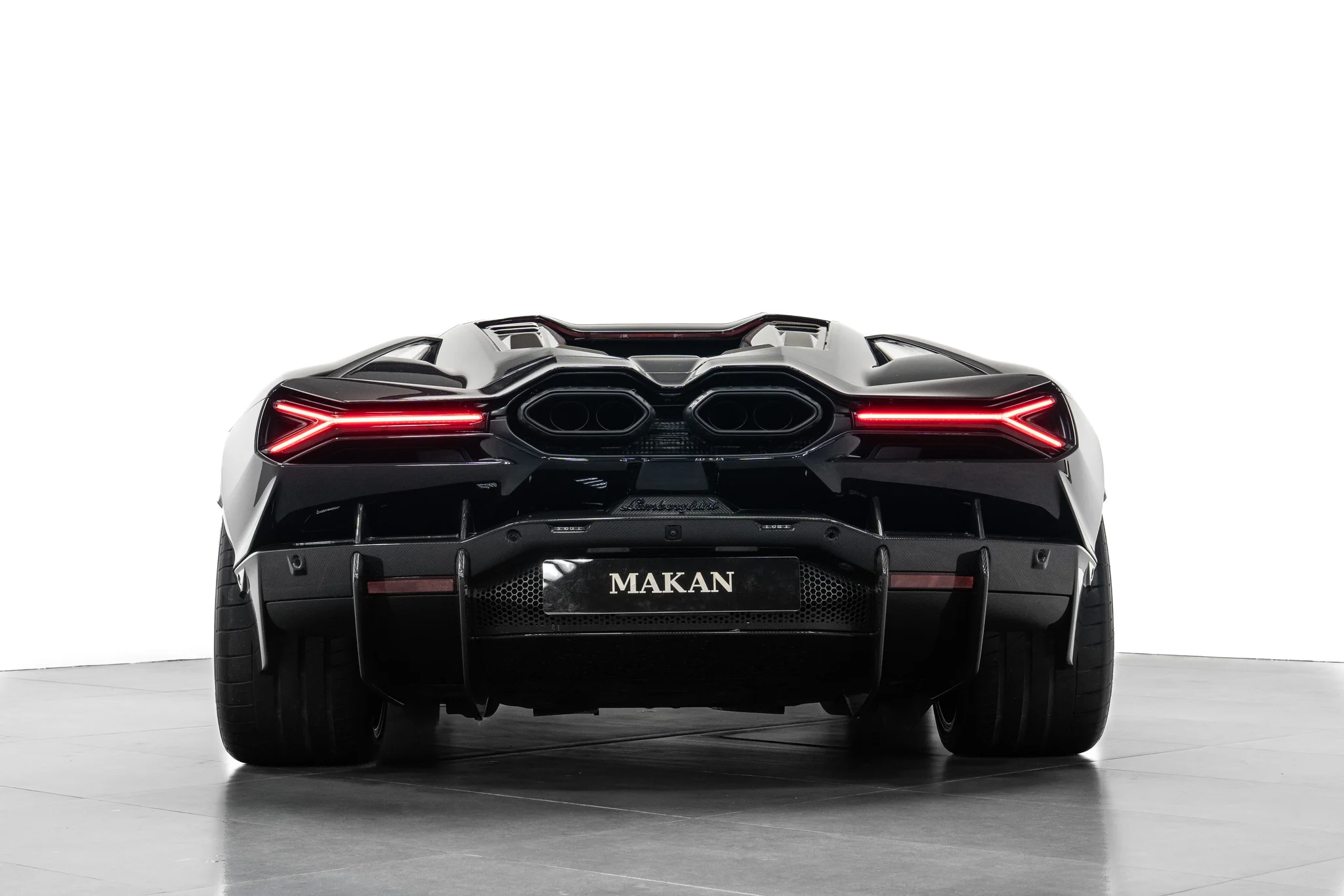 Lamborghini Revuelto, photograph 4